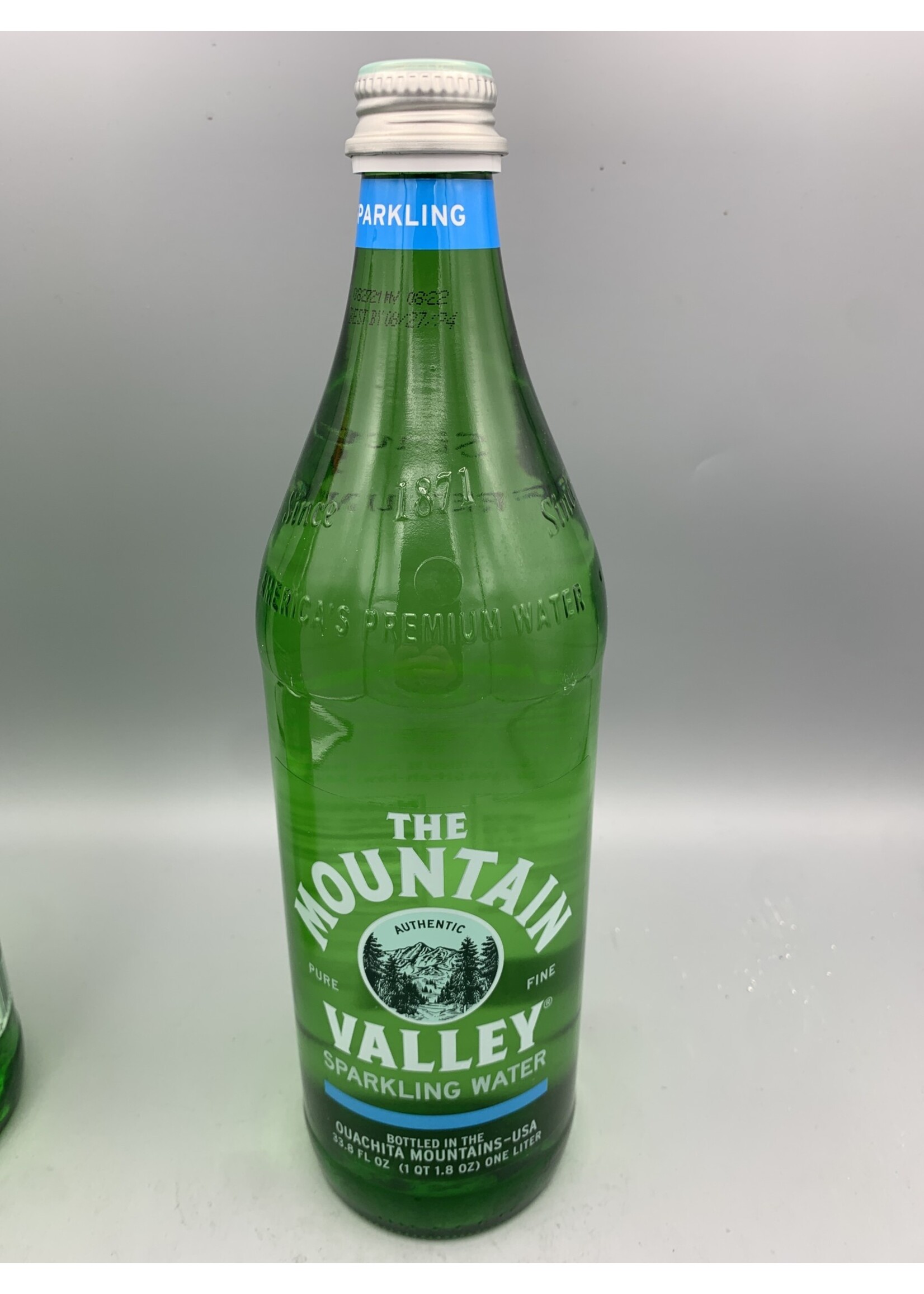 The Mountain  Valley Water  sparkling 1 liter