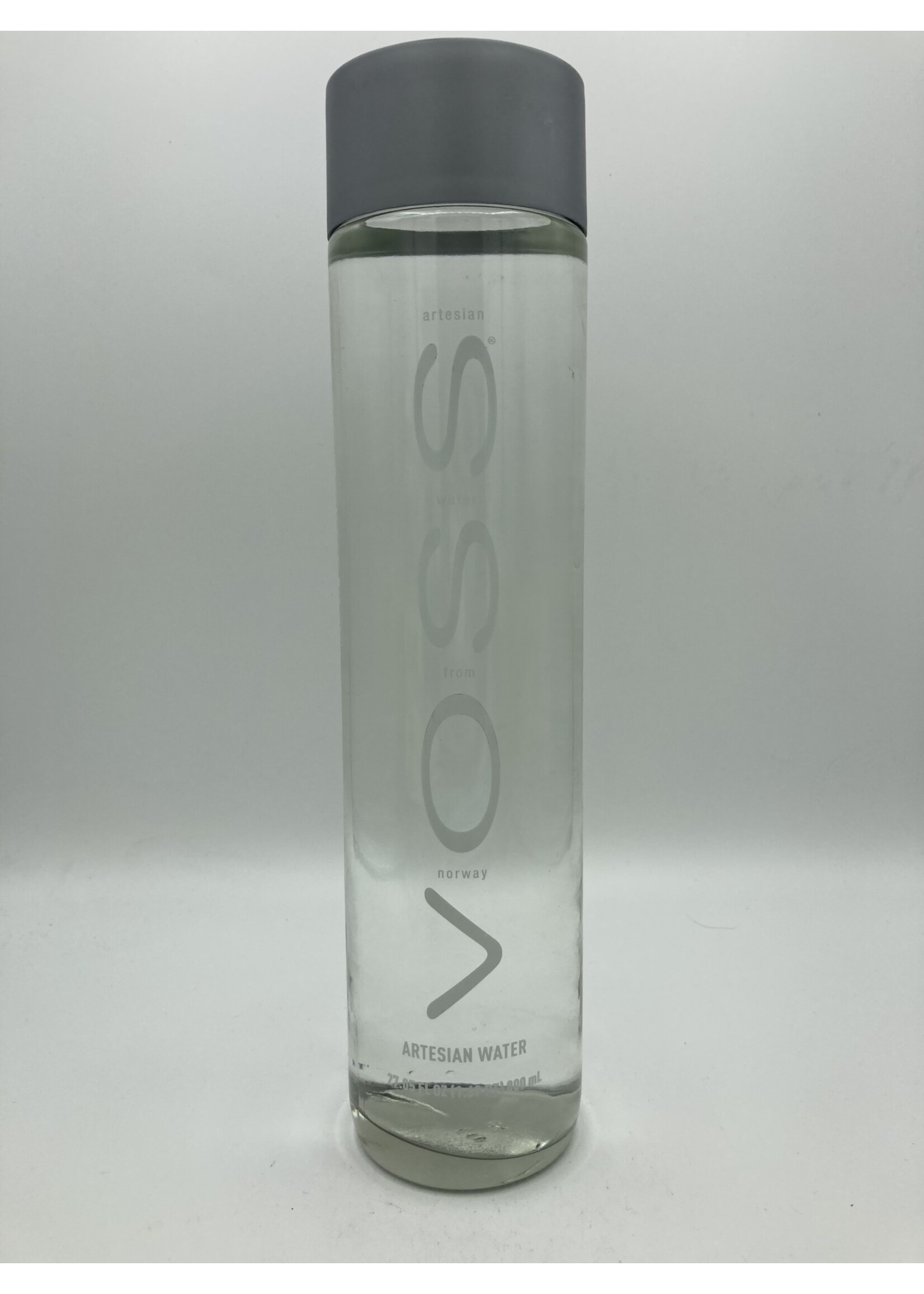 Voss Artesian Water  Still 27.05oz (800ml) glass bottle