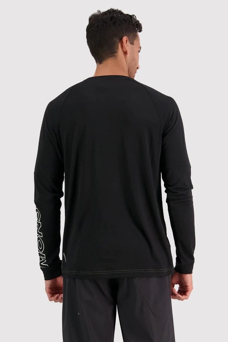 MONS ROYALE MONS ROYALE TARN MERINO SHIFT WIND HOMME