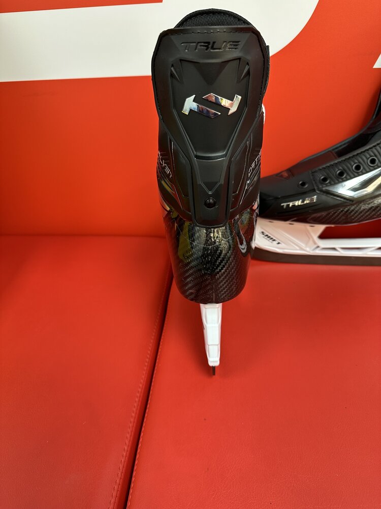 True Hockey TRUE CATALYST PRO PATIN CUSTOM ERIK KARLSSON 8US WIDE
