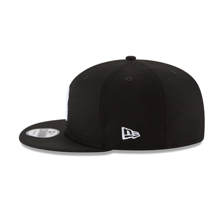 NEW ERA NEW ERA 9FIFTY BASIC SNAPBACK NOIR ET BLANC RED SOX DE BOSTON