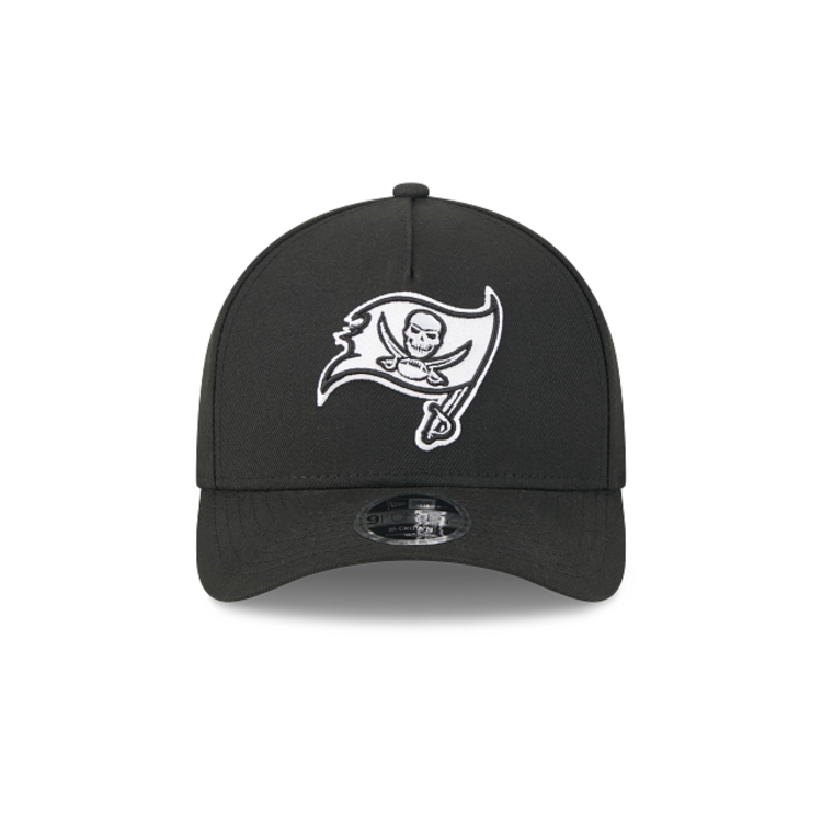 NEW ERA NEW ERA 9FORTY M-CROWN NOIR ET BLANC BUCCANEERS DE TAMPA BAY