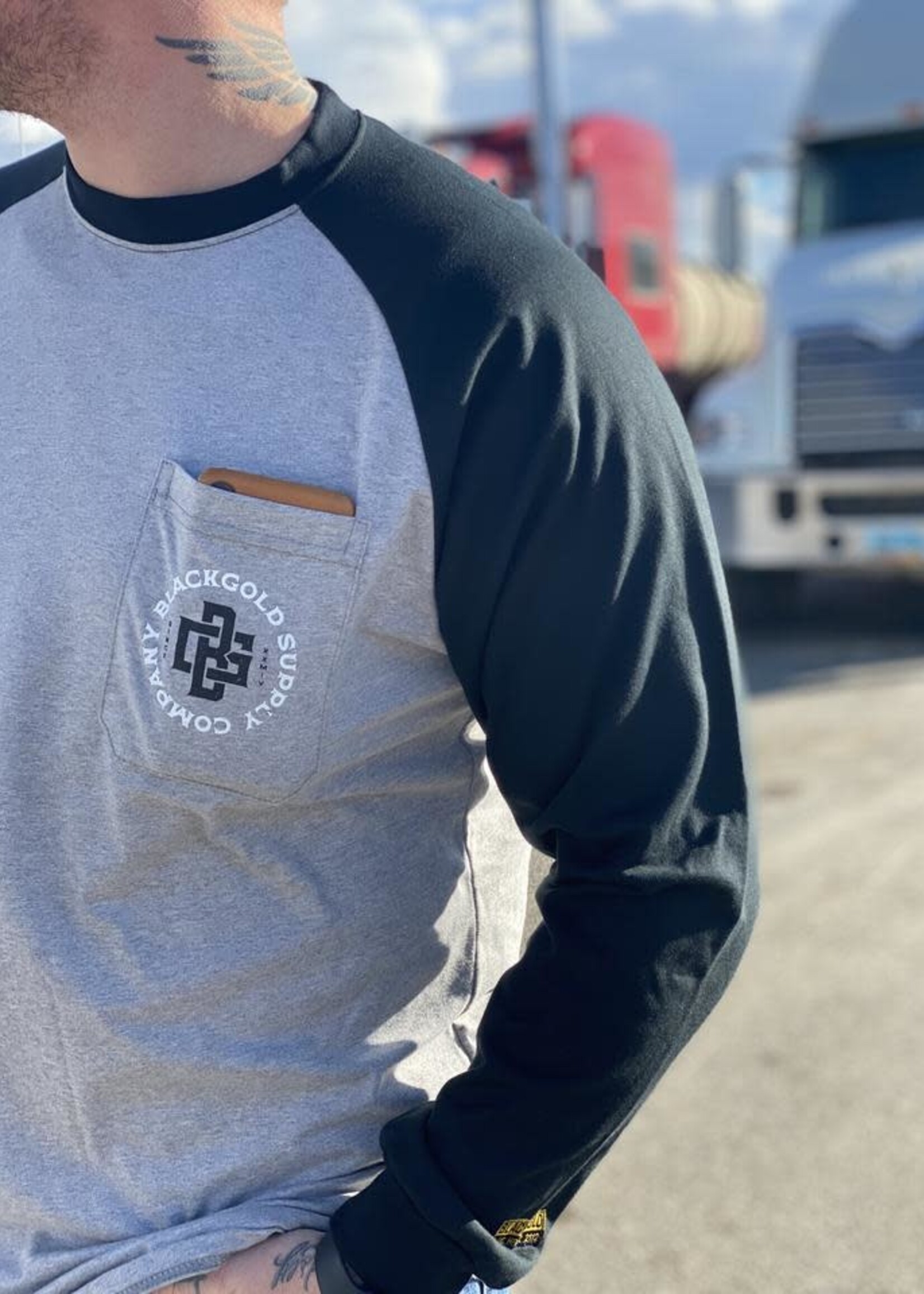 Black Gold Supply Co (1668) Black Gold Numb Skull FR Long Sleeve Shirt