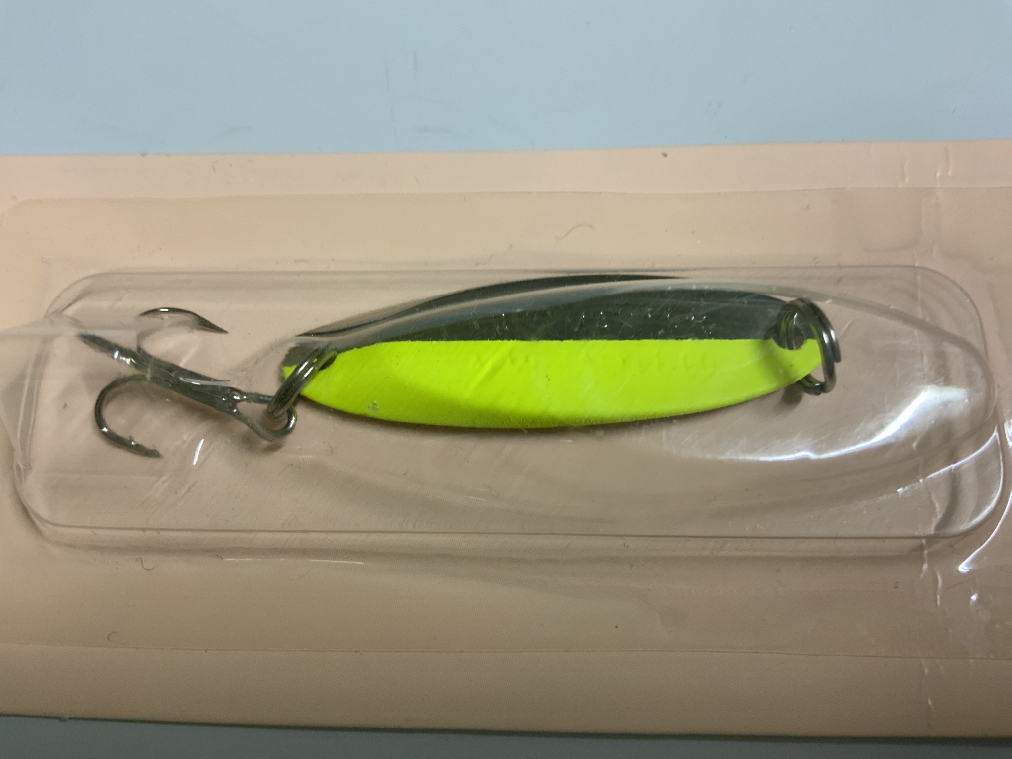 Acme Tackle Kastmaster Fishing Lure Spoon Chrome with Chartreuse Stripe 3/4  oz.