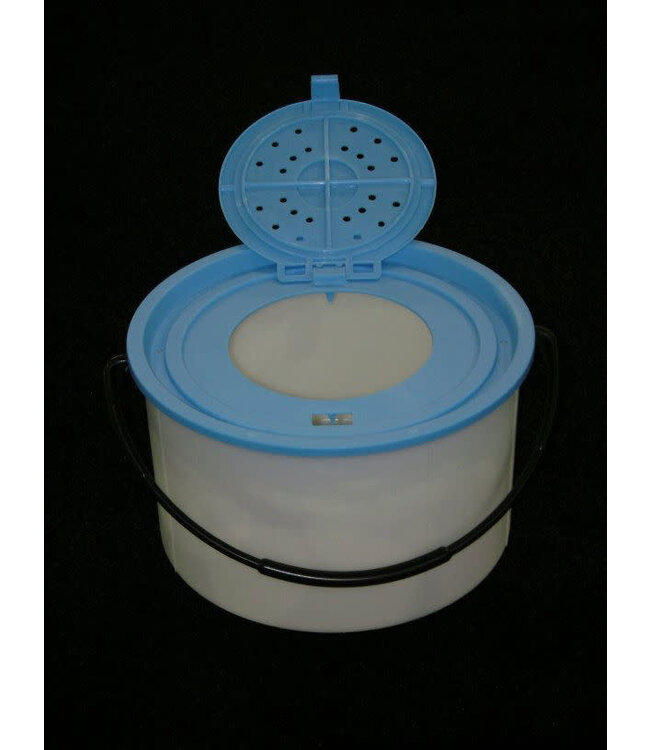 Challenger Lures CHALLENGER PLASTIC 6QT BUCKET W/LID