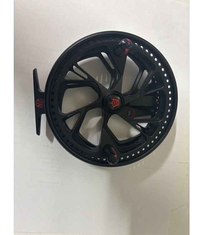 Kingpin Kingpin Zodiac ( Balck with Custom red fill and handles)