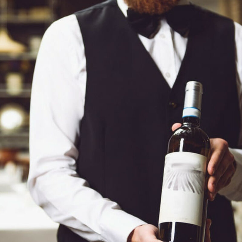 Binology 101 - Wine Etiquette & The Role of the Sommelier