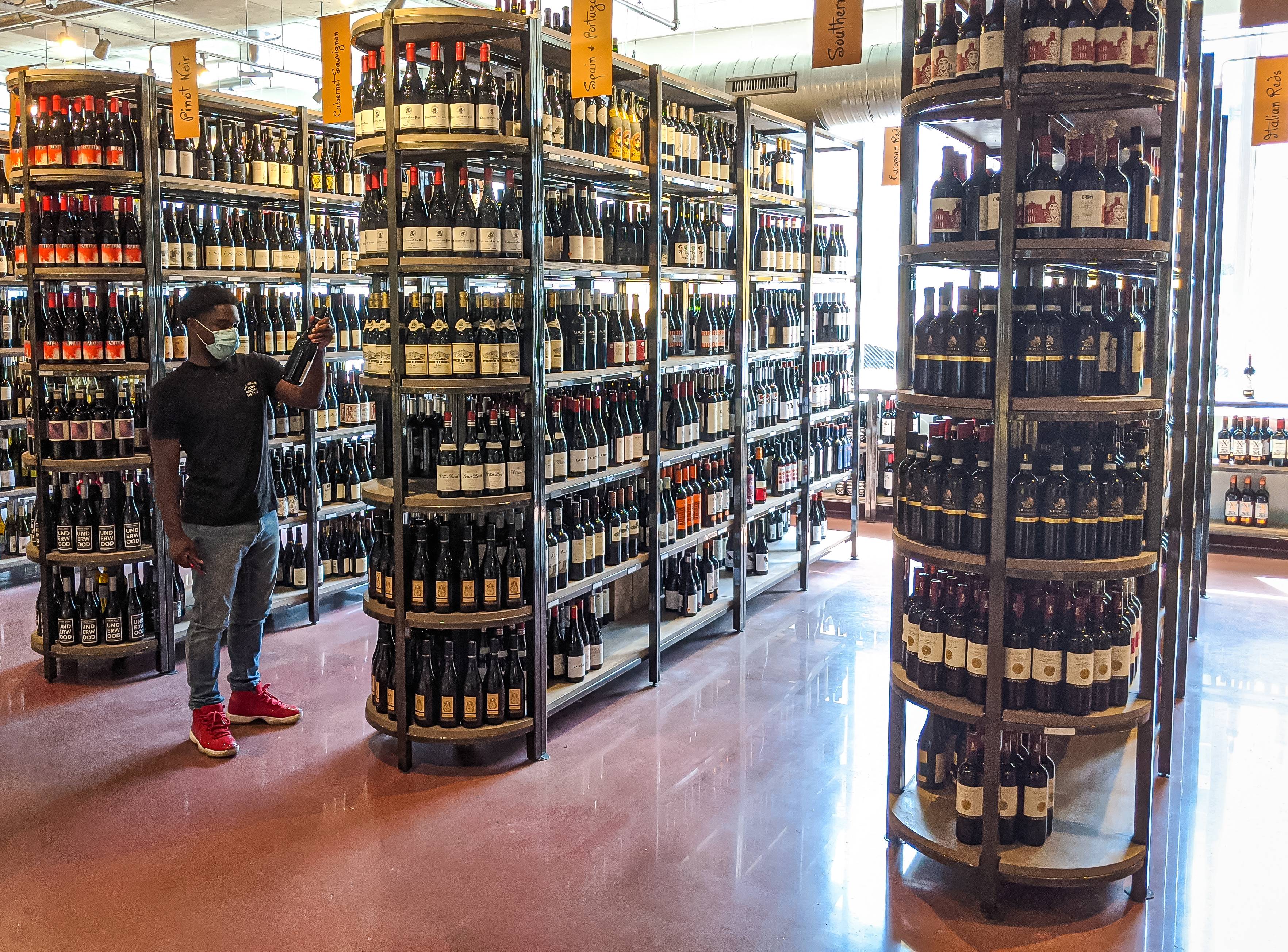 Bin 604 Wine + Spirits Bin 604 Wine + Spirits