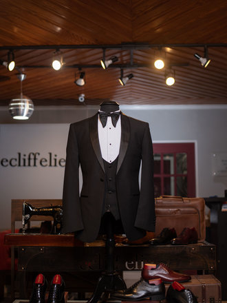 Ecliff Elie Luxury Black Tuxedo