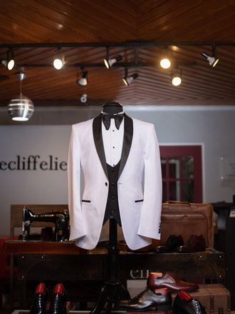 Ecliff Elie Luxury White Tuxedo