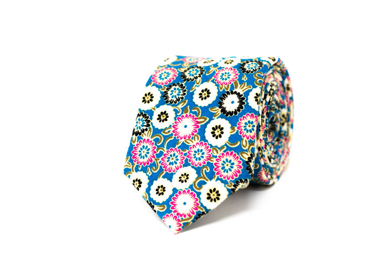 Ecliff Elie Cotton Blue With White & Pink Sunflower Tie