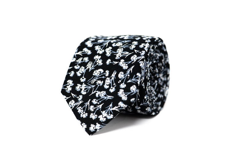 Ecliff Elie Cotton Black With White Daffodil Flower Tie