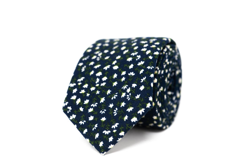 Ecliff Elie Cotton Navy Blue & White Floral Tie
