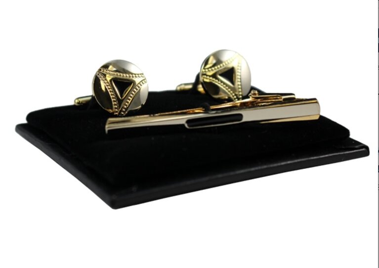 Ecliff Elie Rounded Silver and Black with Accented Gold Triangular Cufflink and Tie Bar Set