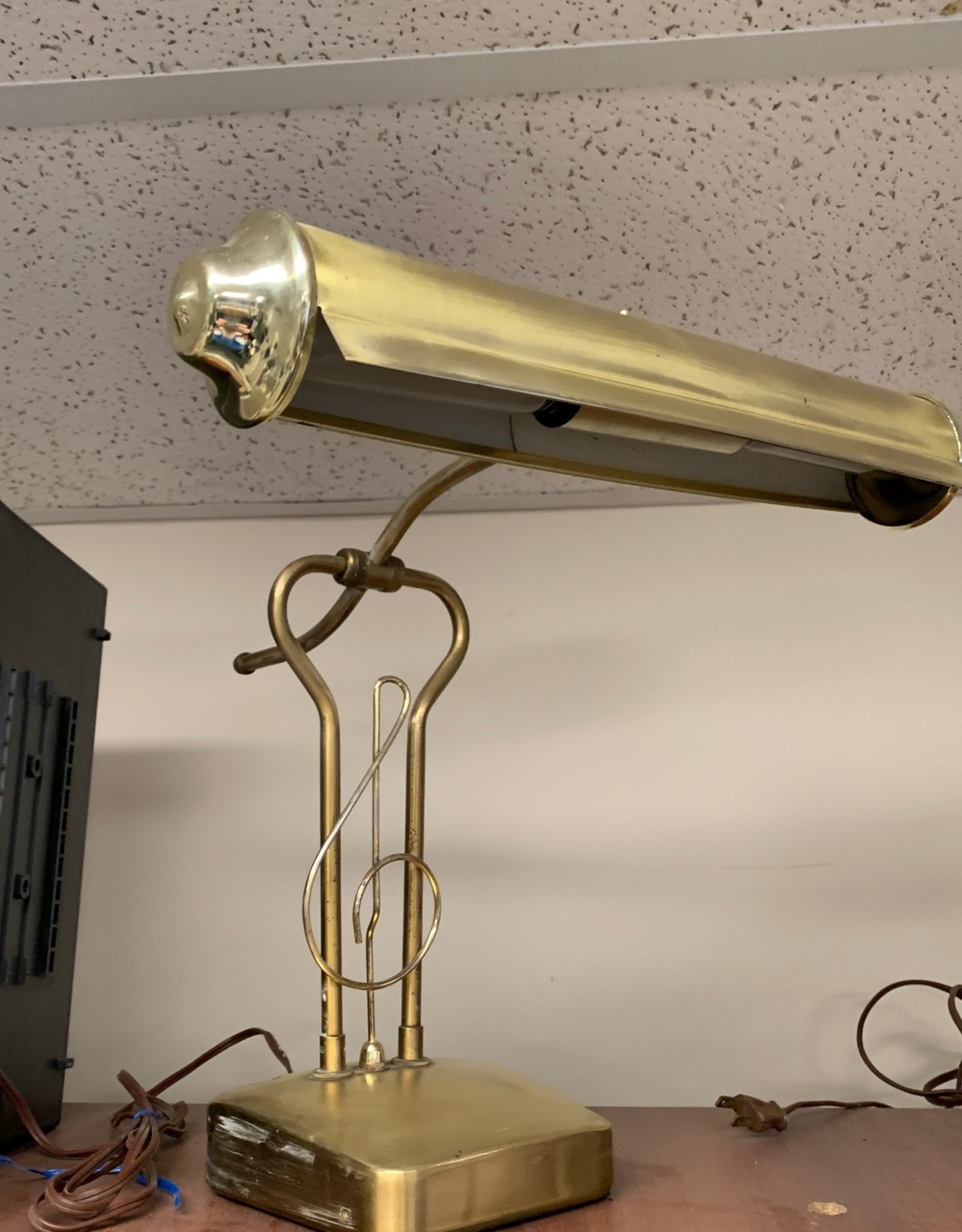 Pre-Owned Piano Lamp (treble clef)