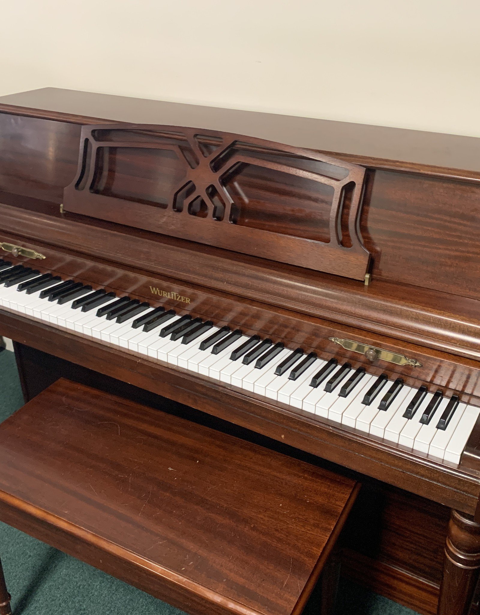 Wurlitzer Wurlitzer Console Piano (Mahogany)