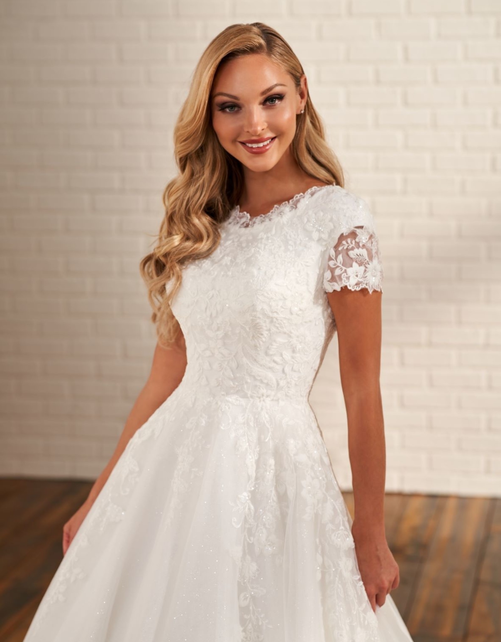 Mon Cheri Bridals MOD216