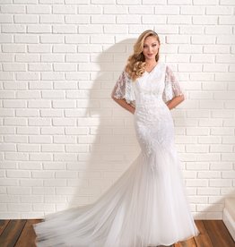 Mon Cheri Bridals MOD201