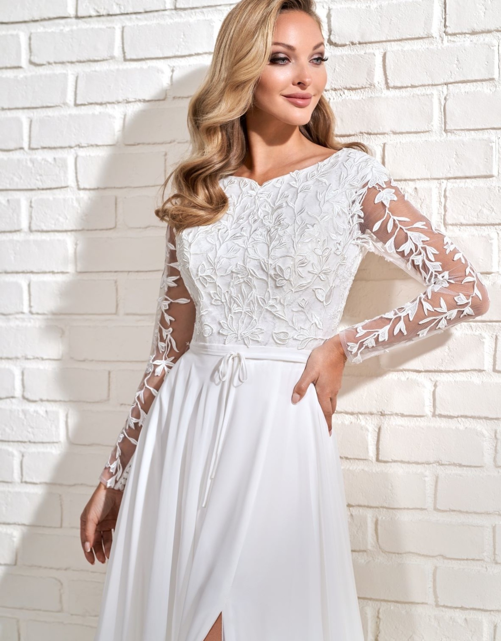 Mon Cheri Bridals MOD202