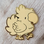 Xhilyn Chocobo Enamel Pin
