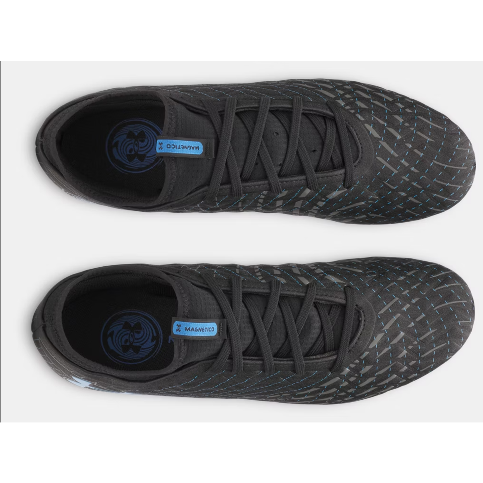 Under Armour UNDER ARMOUR CHAUSSURE SOCCEUR  MAGNETICO SELECT 5 FG