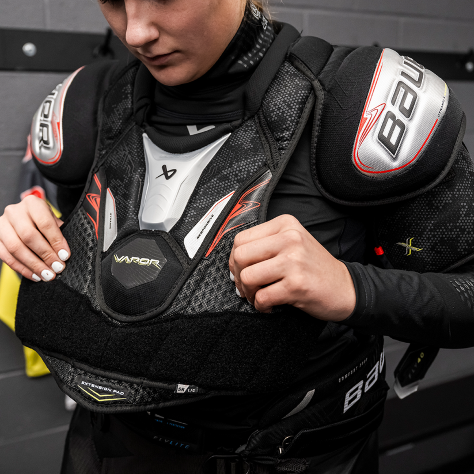 Bauer BAUER S25 VAPOR FLY40 SHOULDER PAD SR