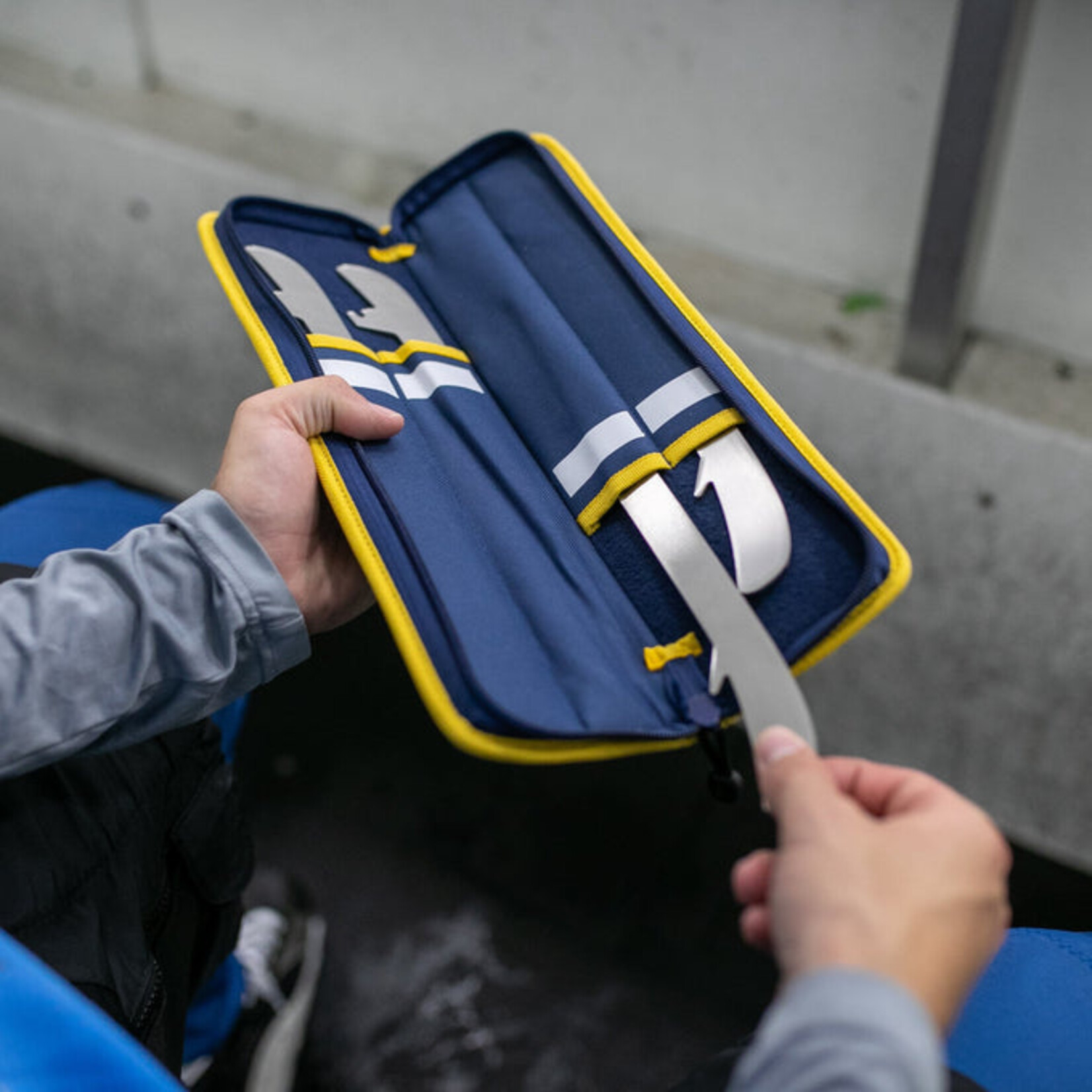 HOWIES HOWIES SKATE BLADE CASE