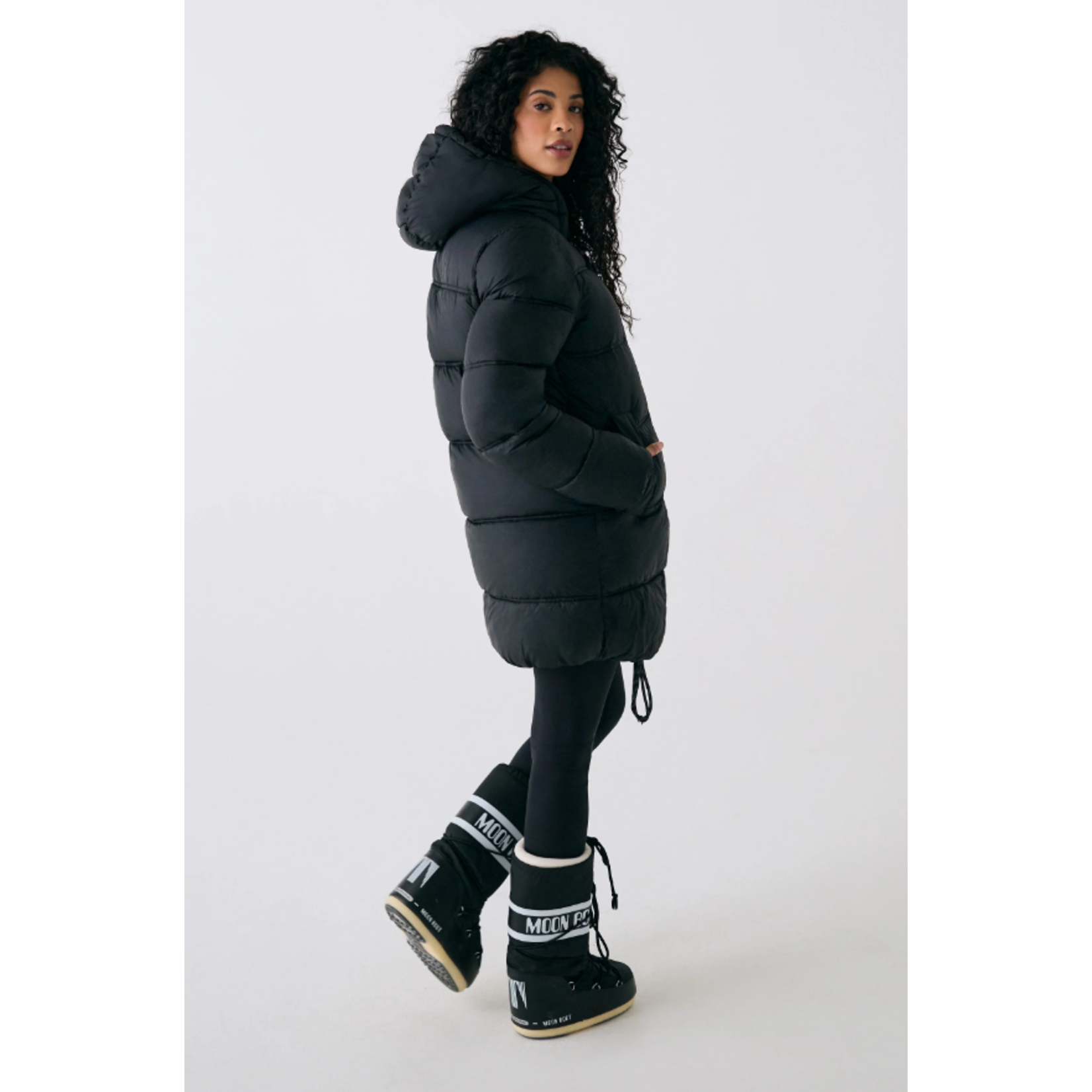 Lole LOLE MODERN PUFFER SYNBTH DOWN JACKET