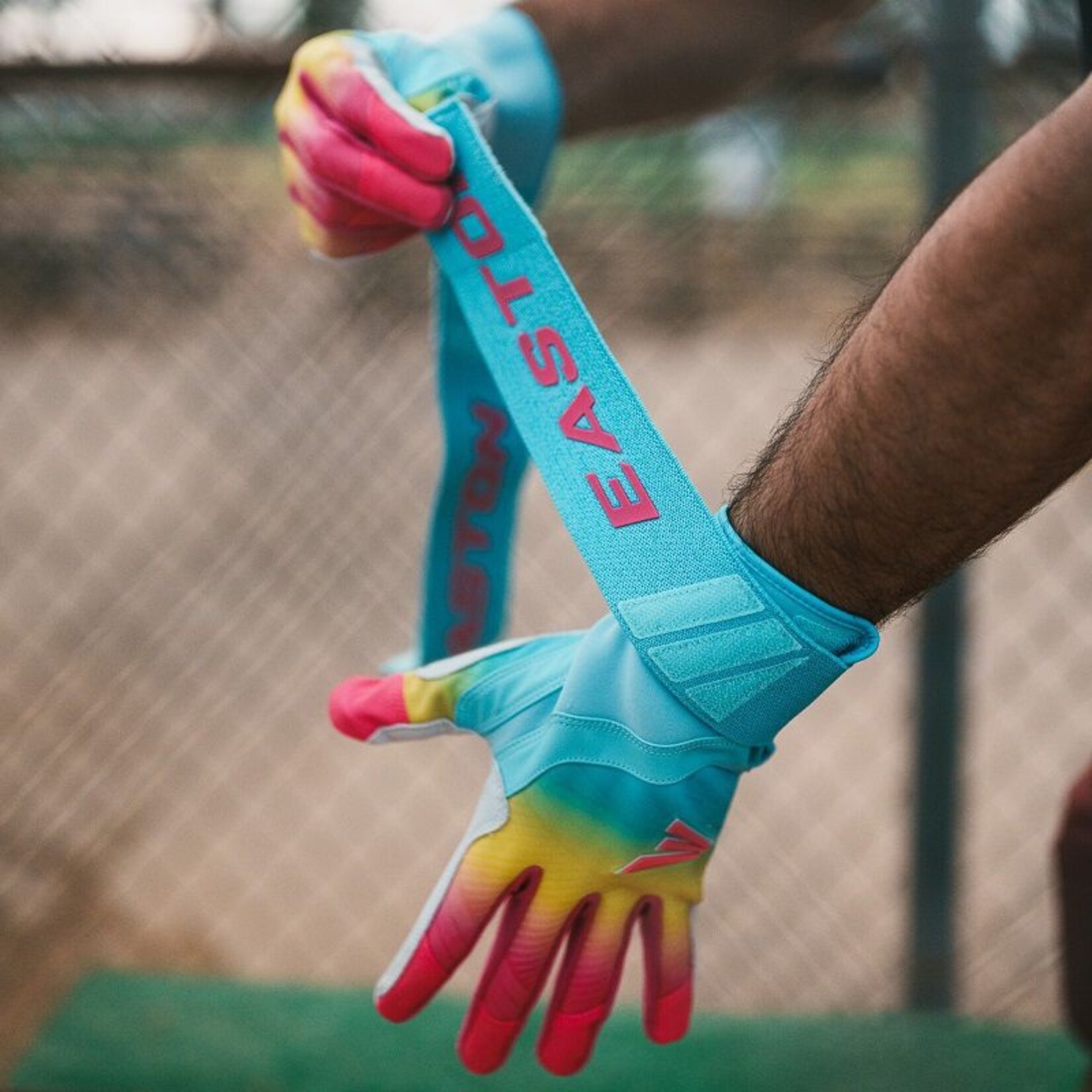 EASTON (CANADA) EASTON GANTS DE FRAPPEUR WALK OFF ETHOS ADULT LOCKED-IN