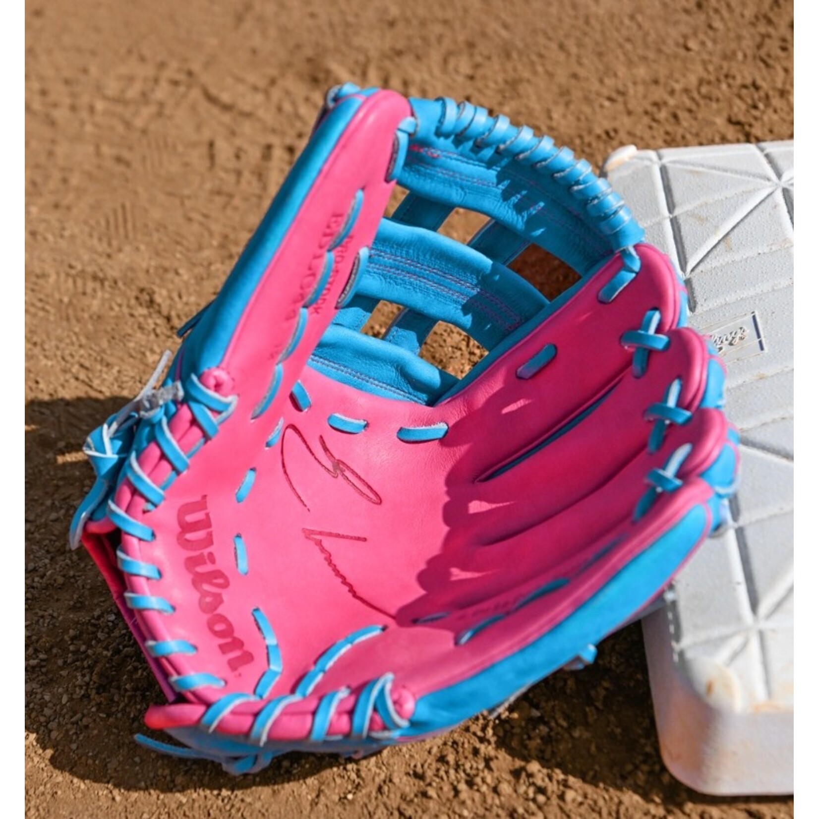 WILSON WILSON 2025 FALL A2000 ELLY DE LA CRUZ GM 12''