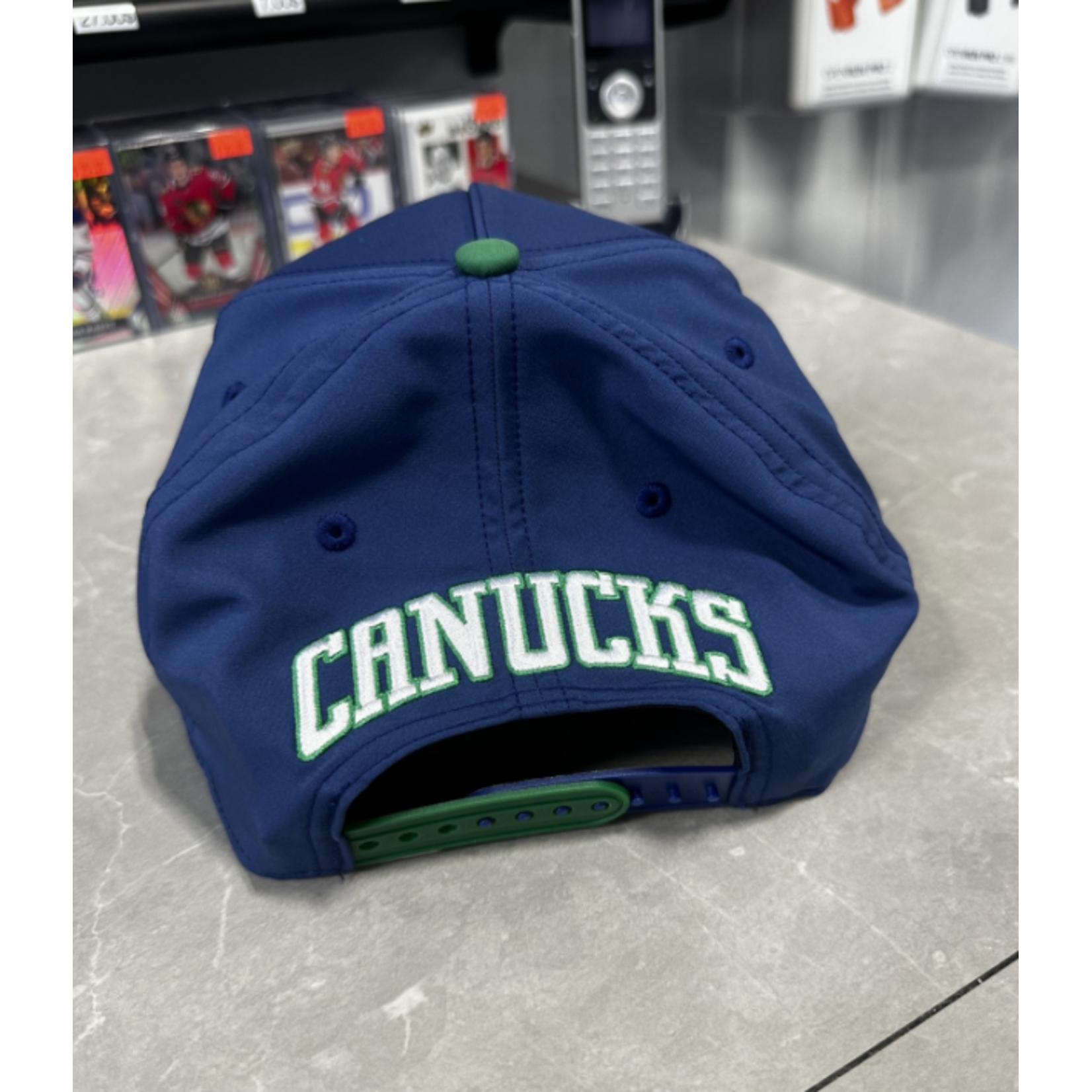 FANATICS DRAFT 1 STR ADJ A FRAME SNAPBACK VANCOUVER CANUCKS 26