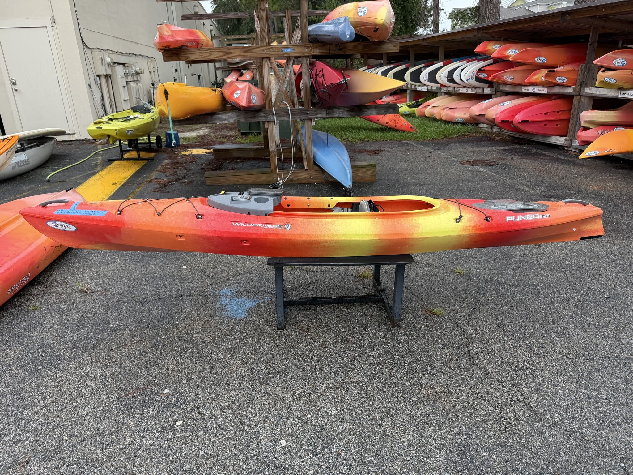CONFLUENCE WATERSPORTS USED Pungo 120 Mango #1 2024