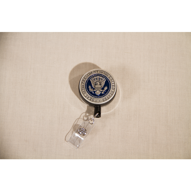 Americana Pewter Detail Presidential Seal Badge Reel~