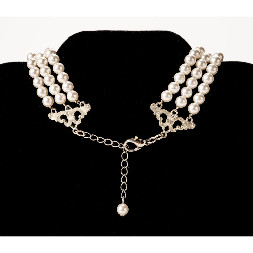 Lady Bird 3 Strand Faux Pearl Necklace