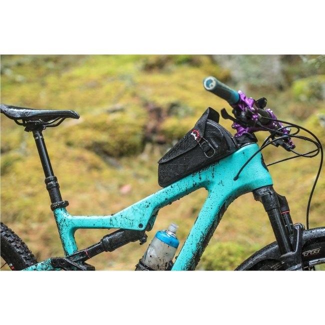 revelate mag tank bolt on