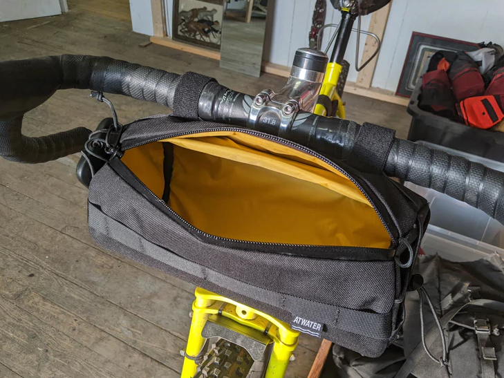 Atwater Raddler Handlebar Bag Urbane Cyclist