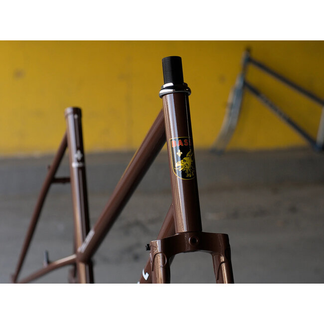 Bassi Rachel Frameset