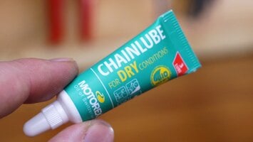 Wet Lube vs. Dry Lube vs. Whatever This Is