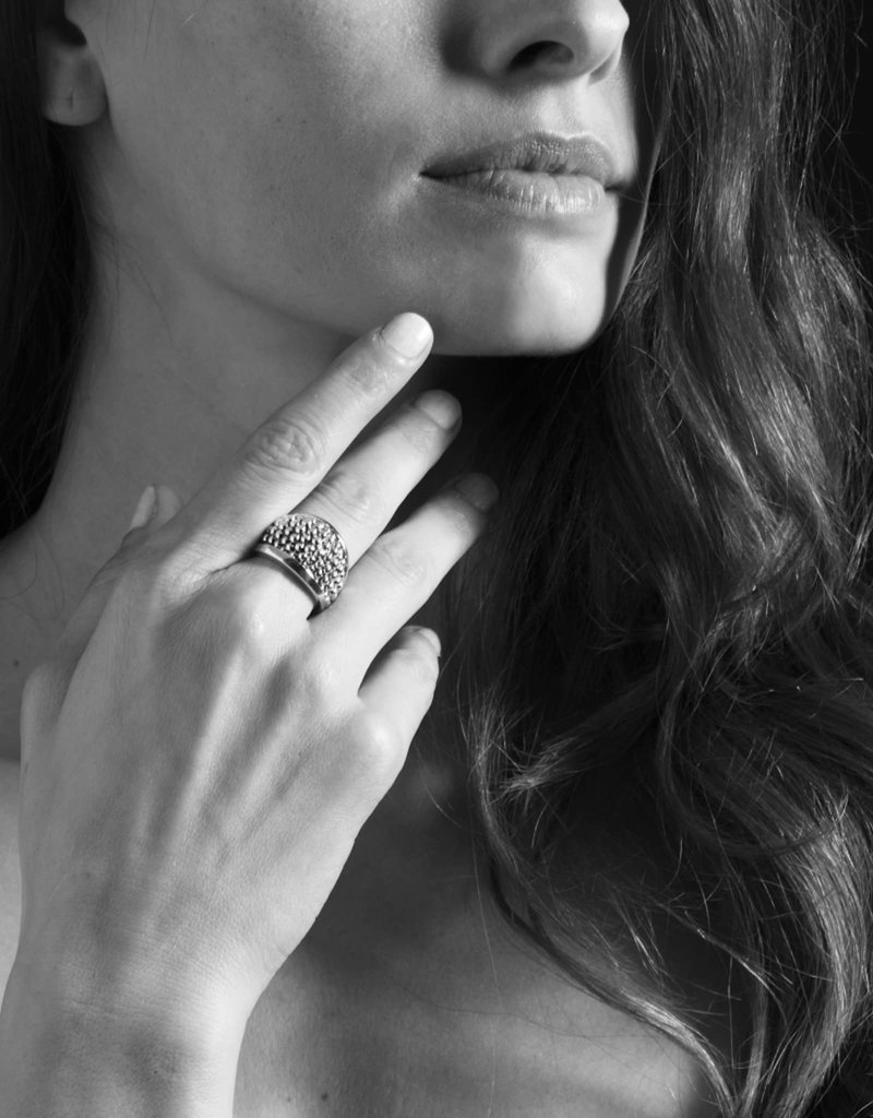 LAGOS Signature Caviar Domed Beaded Ring
