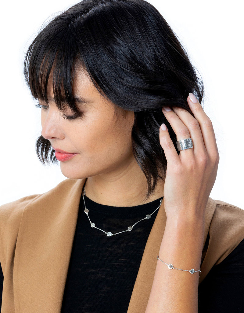 Ferrara Petite Collar Necklace