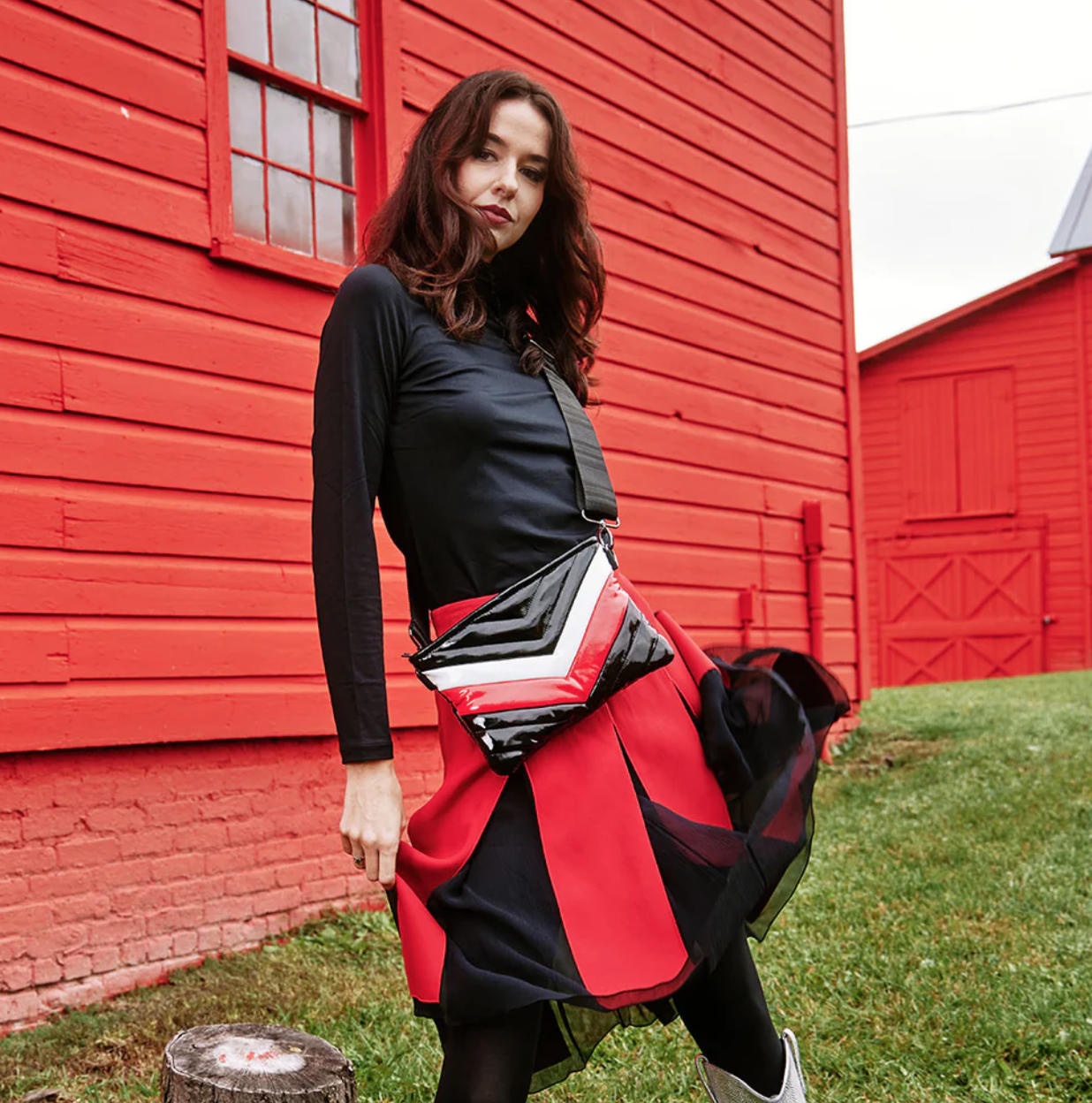 Vonn Chevron Crossbody Red/Wht V in Black Patent - j.hoffman's