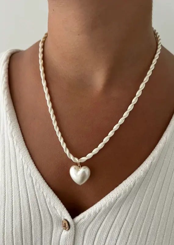 J.HOFFMAN'S Lucky Cord Puffy Heart Necklace-Cream