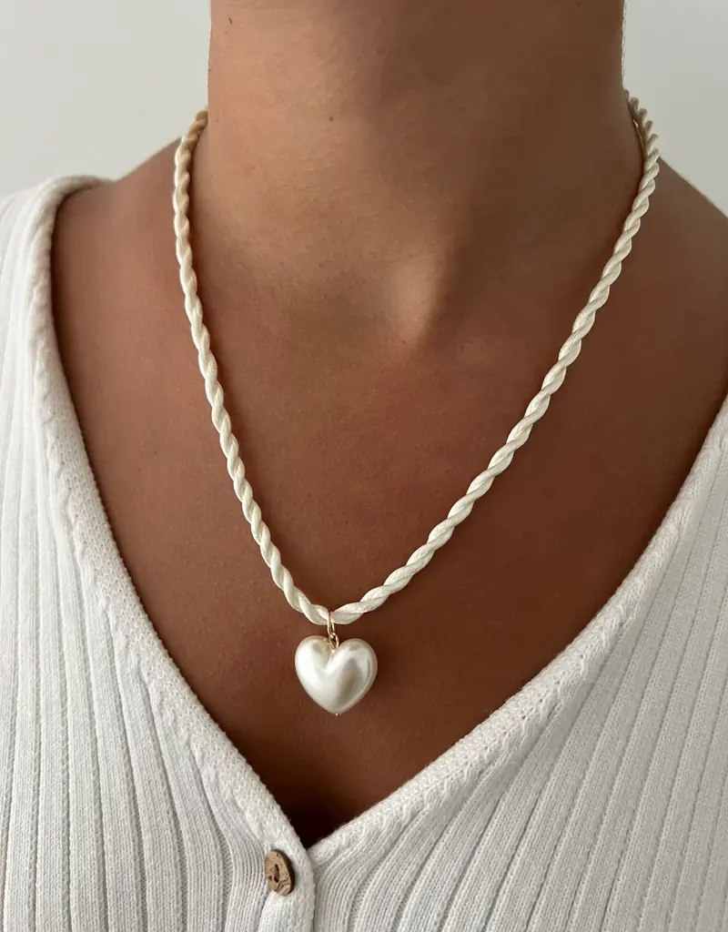 J.HOFFMAN'S Lucky Cord Puffy Heart Necklace-Cream