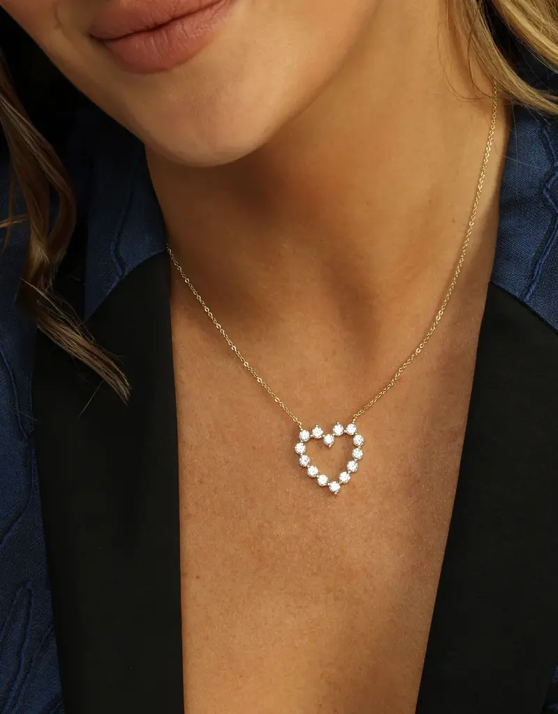J.HOFFMAN'S She's an Icon Baby Heart Necklace