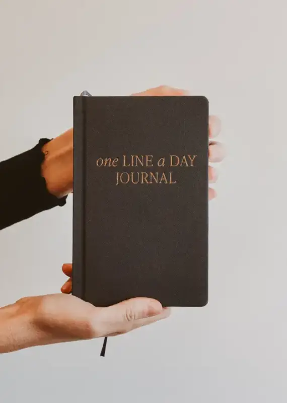 J.HOFFMAN'S One Line a Day Journal