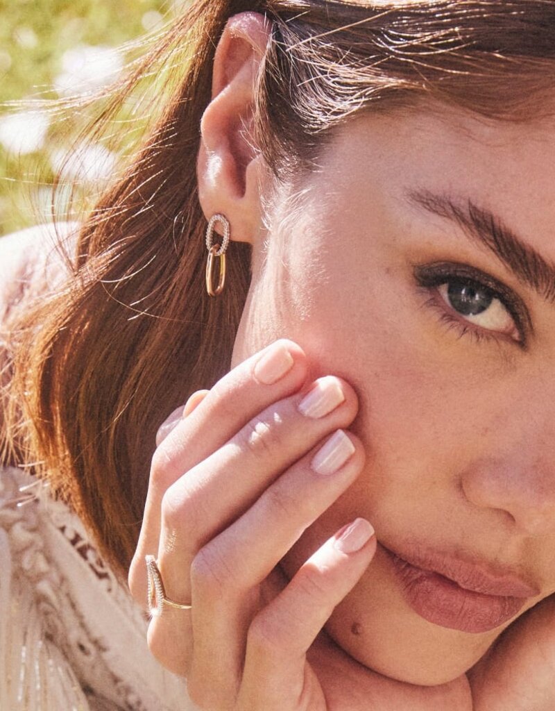 KENDRA SCOTT Elisa Interlocking Drop Earring in White Diamond