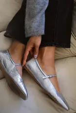 J.HOFFMAN'S Reyes Flat - Silver Distressed Leather