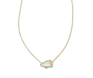 Cheer Short Pendant Necklace