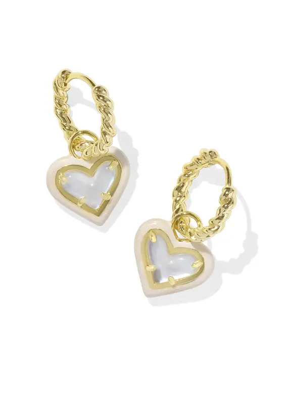 KENDRA SCOTT Ari Heart Enamel Frame Huggie