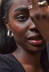 KENDRA SCOTT Kaia Small Hoop Earring